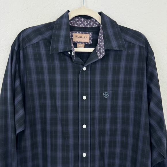 Ariat Mens Clayborne Button Front Shirt Size M Classic Fit Wrinkle Resist Plaid - Picture 3 of 12